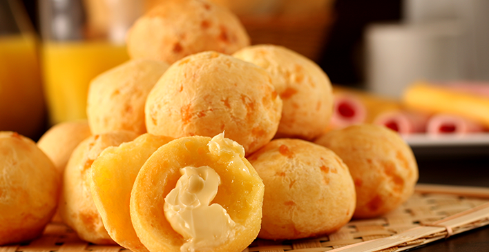 Pão de queijo com margarina Doriana